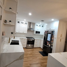 Custom-made-kitchen-cabinet-quartz-countertop 0