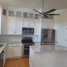 Custom-made-kitchen-cabinet-quartz-countertop-1 0